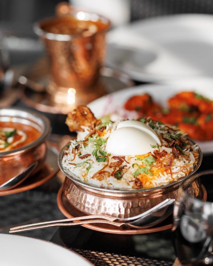 ザ パノラミック ゲートウェイ ホテル ムンナール エクステリア 写真 Hyderabadi biryani