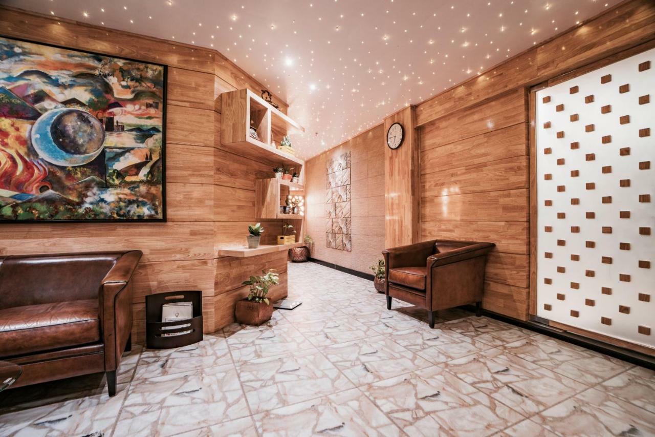 ザ パノラミック ゲートウェイ ホテル ムンナール エクステリア 写真 The interior of the hotel
