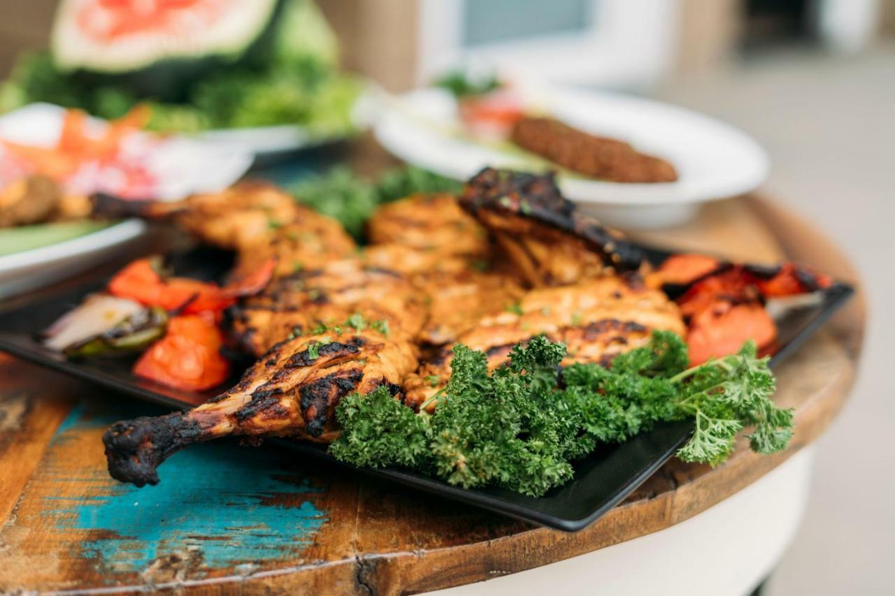 ザ パノラミック ゲートウェイ ホテル ムンナール エクステリア 写真 Grilled chicken